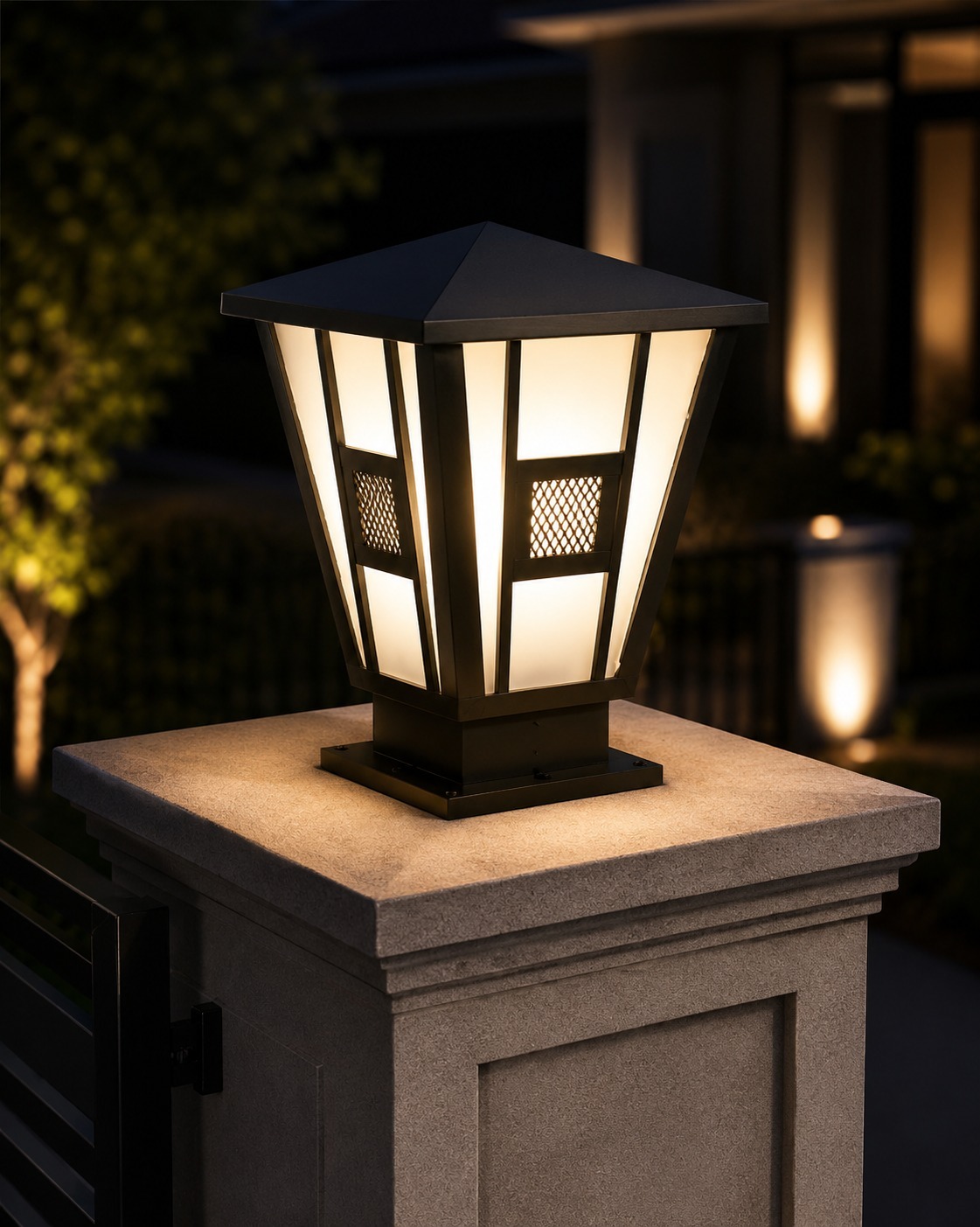 Modern Square Outdoor Pillar Gate Light